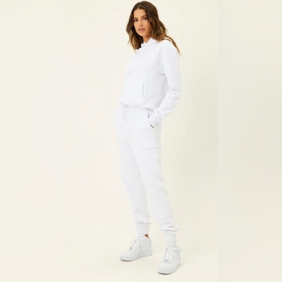 Frankies Bikinis Frank sweatpants in White size large - Picture 1 of 8